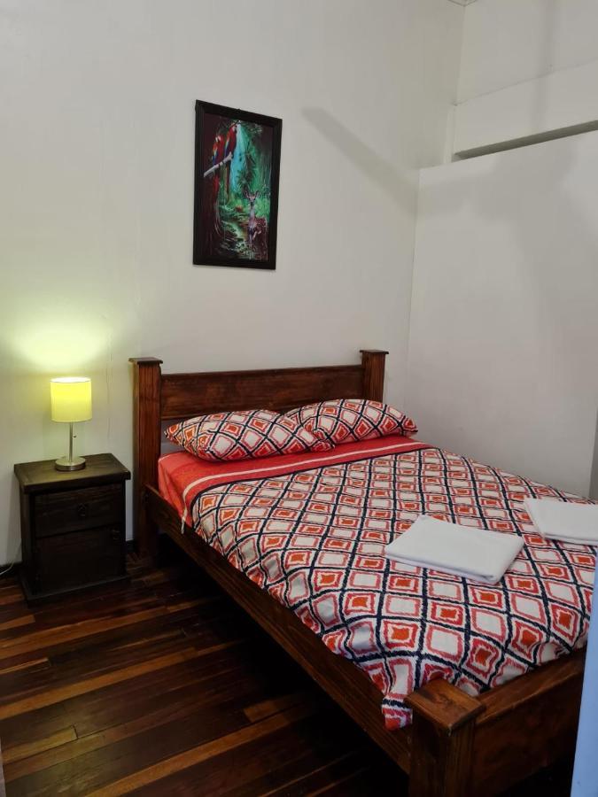 Apartamento Spiral, En El Centro De Quepos. Apartment Bagian luar foto