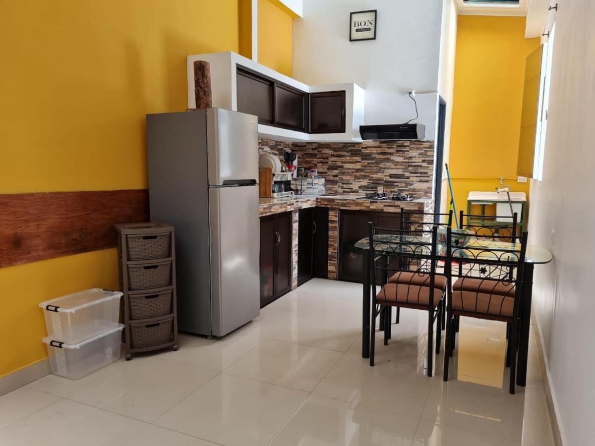 Apartamento Spiral, En El Centro De Quepos. Apartment Bagian luar foto